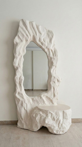 قاب آینه سنگی صخره ایی