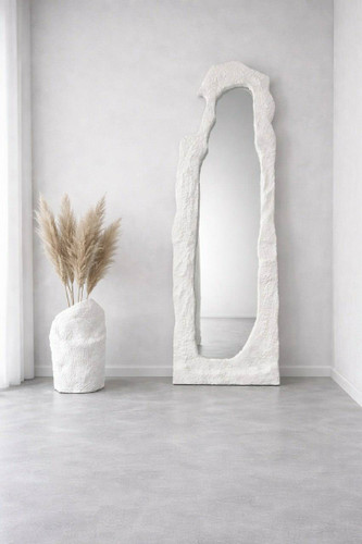 قاب آینه دفرمه